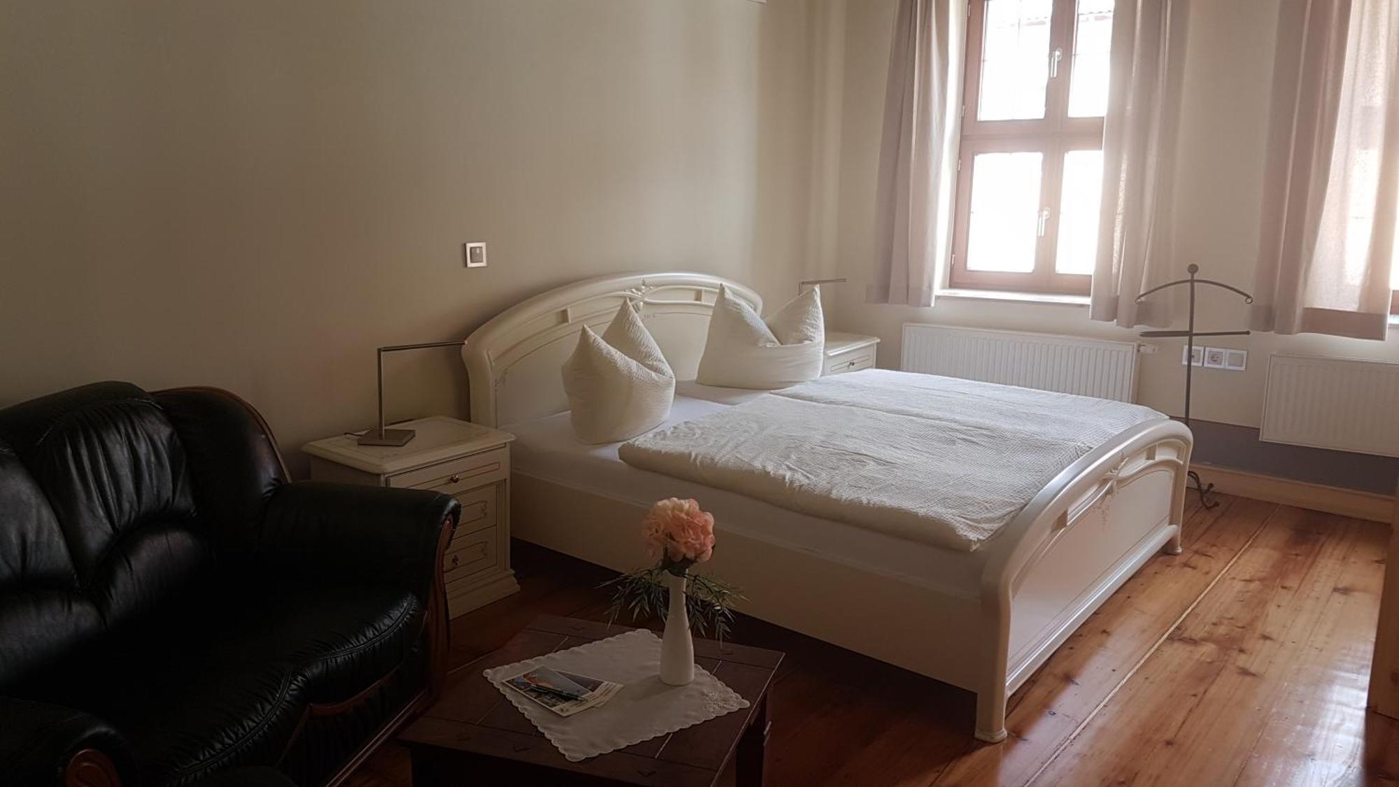 Hotel Zum Kloetzelmoench Görlitz Екстериор снимка